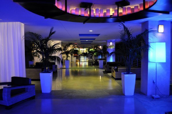 Z Ocean Hotel - Breezeway Z Ocean Hotel - Breezeway