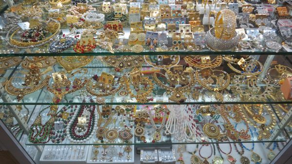 Shopping in Bombay