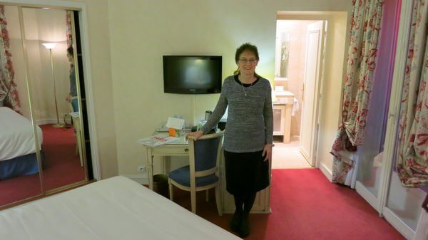 Making Moms Paris Dreams Come True Part 3 How We Saved Up To 90 At The Hyatt Hotel Du Louvre With Hyatt Points