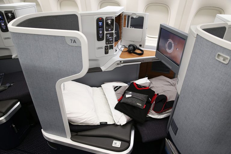 How to use American Airlines 500-mile upgrade certificates ...