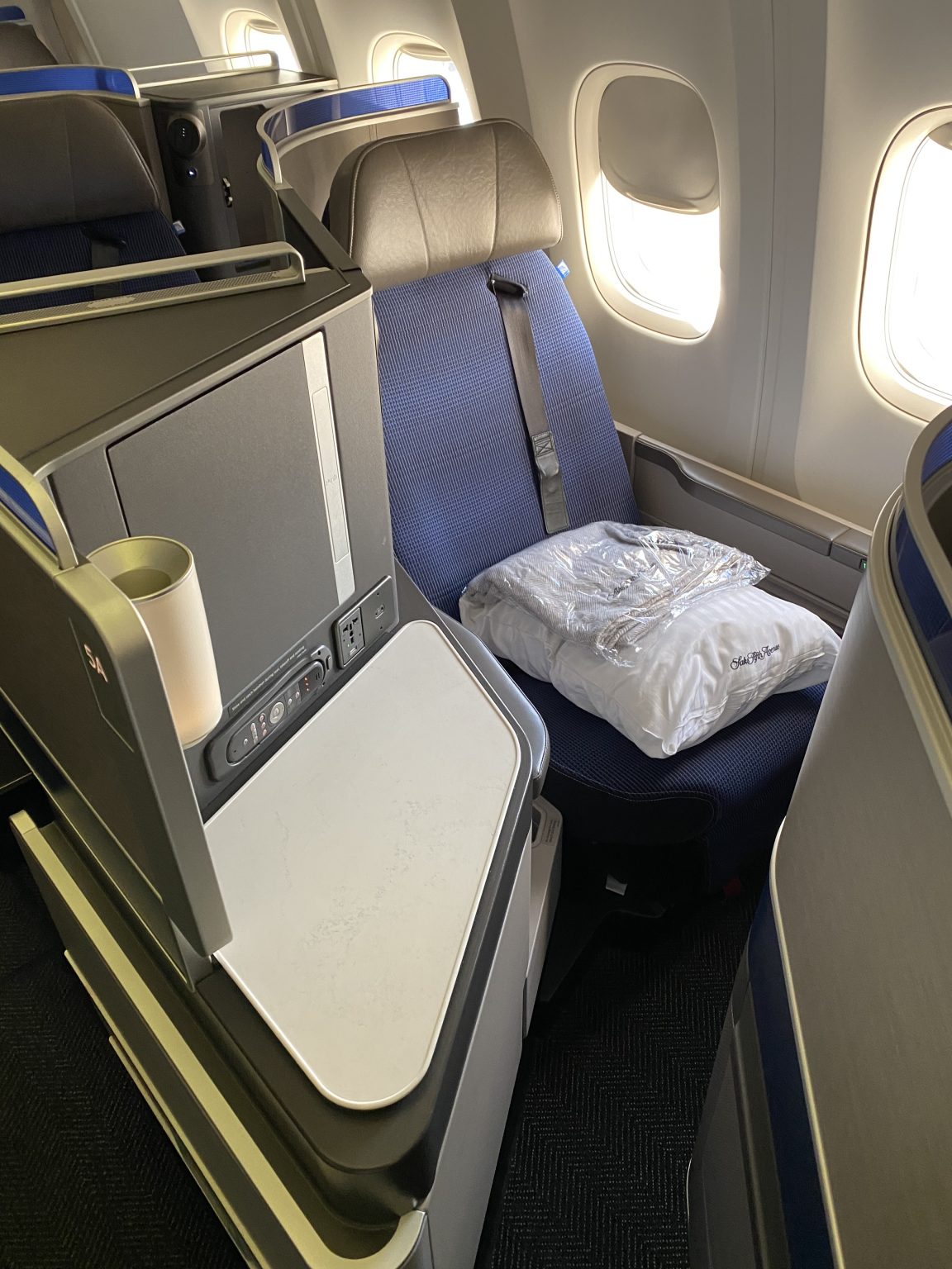 Quick review of the United Airlines business class seat you can book to ...