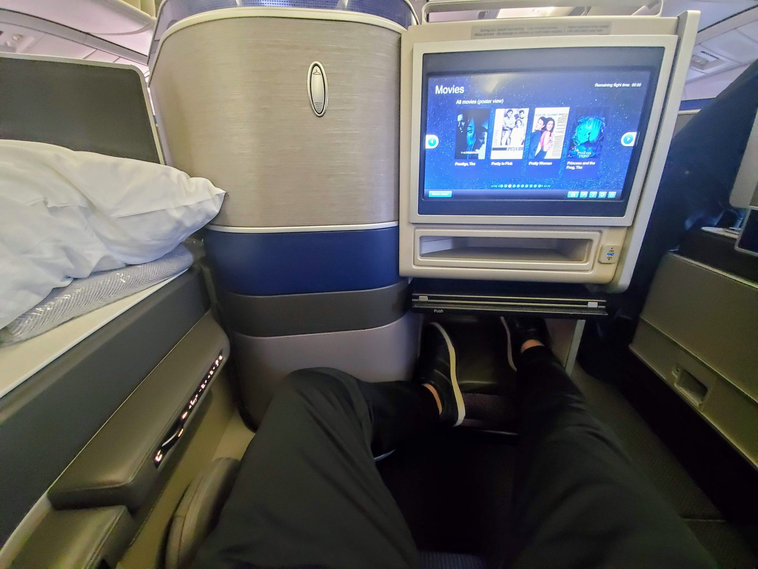 Quick review of the United Airlines business class seat you can book to ...